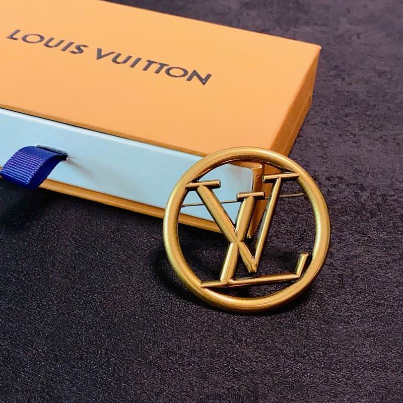 LV Brooch 07yxs07